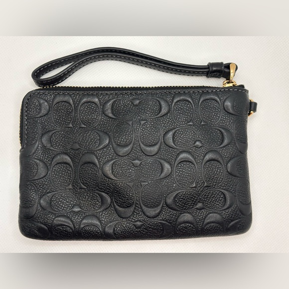 Coach Signature Black Leather Wristlet Wallet Embossed Logo Gold Hardware EUC - Picture 2 of 7